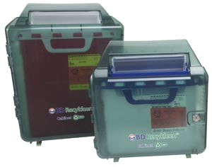 Recycled Green Locking Wall Cabinet, Shield, 2/3 Gal
